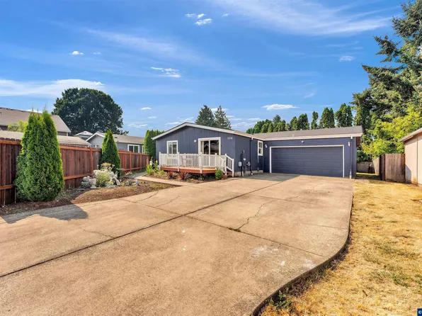 1514 Granite St, Woodburn, OR 97071