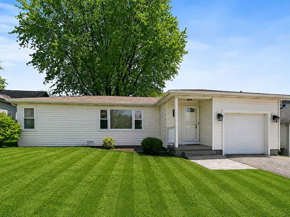 378 Council Trl, Lake In The Hills, IL 60156