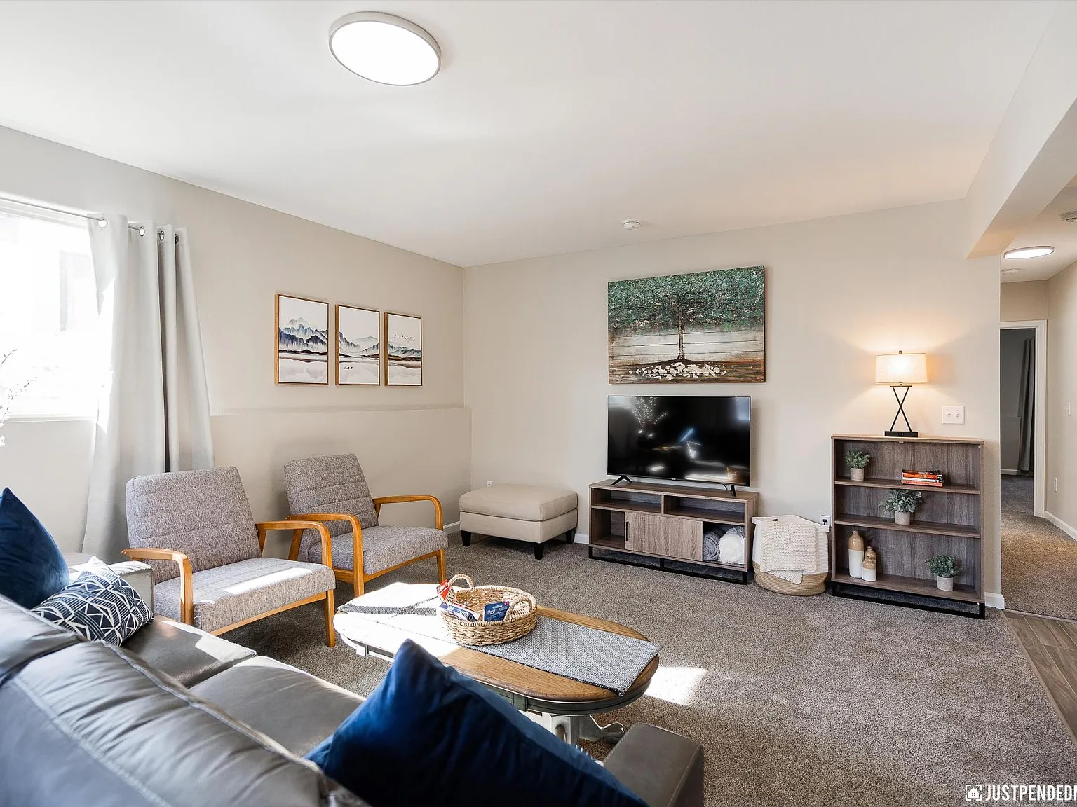 2 bed, 1232 sqft, $2,500 — Photo 2