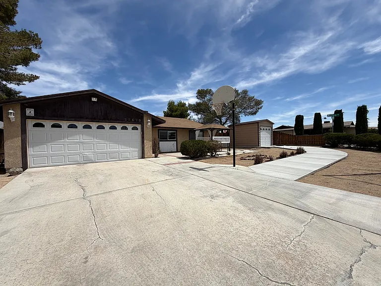 25670 Ash Rd — Photo 3