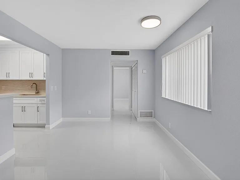 11 Brittany Ave #A — Photo 12