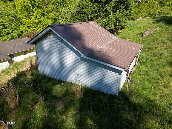 5th image of 1752 Lower Mill Branch Rd