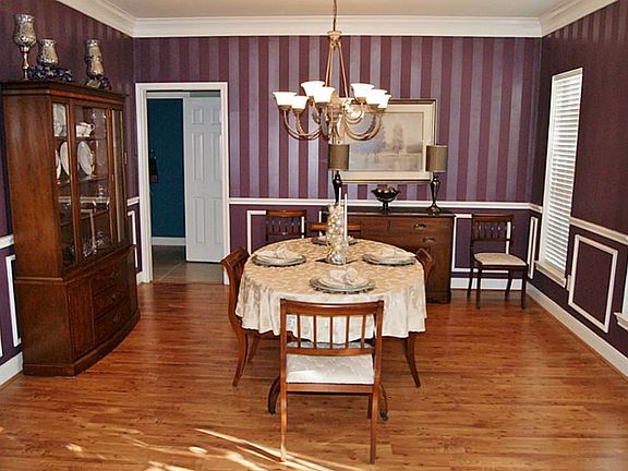 BIG DINING ROOM WITH CROWN, PICTURE, AND CHAIR MOULDINGS