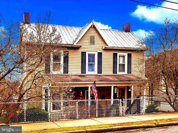 304 9th Ave, Brunswick, MD 21716