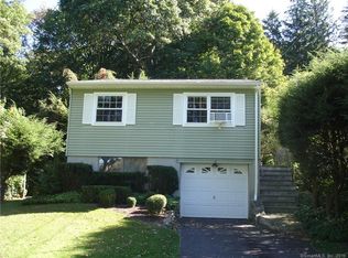 18 Brighton St, Danbury, CT 06811