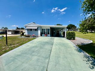 717 Sutton St, Lady Lake, FL 32159