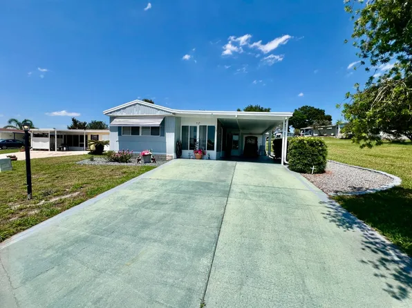 717 Sutton St, Lady Lake, FL 32159