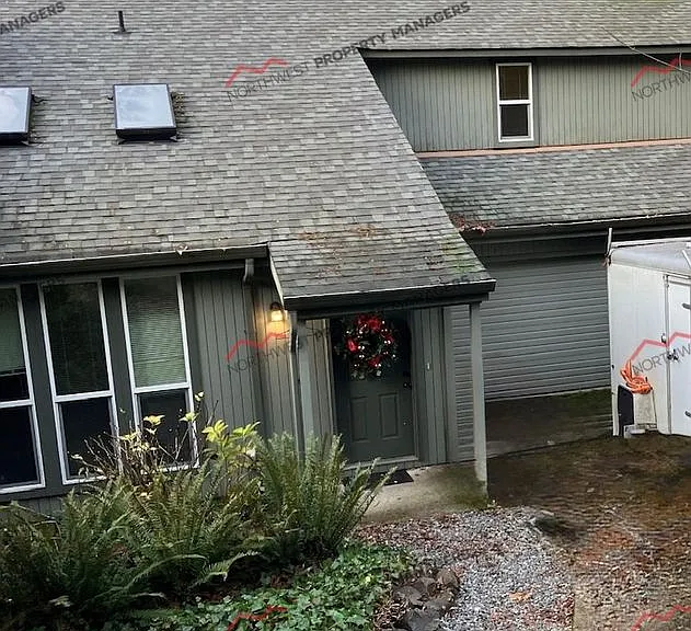 2841 Fortner Dr SW — Photo 2