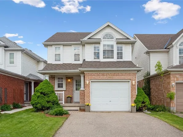 566 Bonavista Dr, Waterloo, ON N2K 3Z7