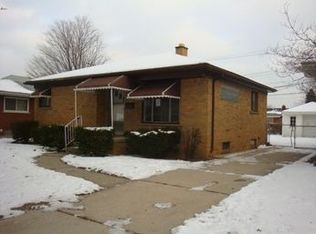 9596 Centralia Ave, Redford, MI 48239