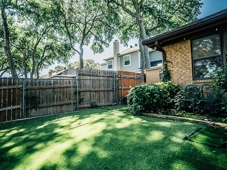 6309 Riviera Dr — Photo 44
