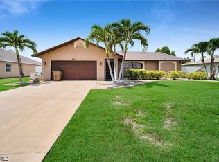 203 SE 16th Ter, Cape Coral, FL 33990