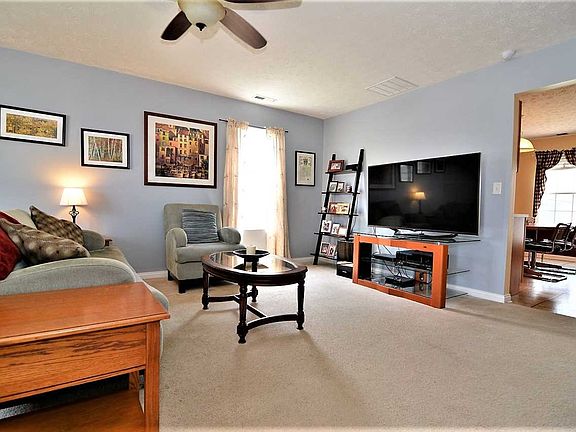 3rd image of 12910 Kingsley Ct