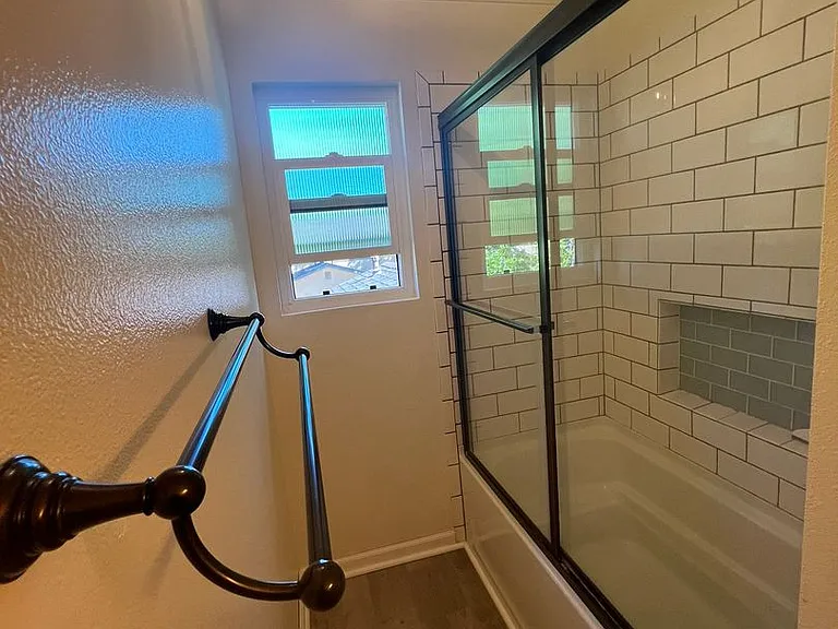 9805 El Camino Real #2 — Photo 24
