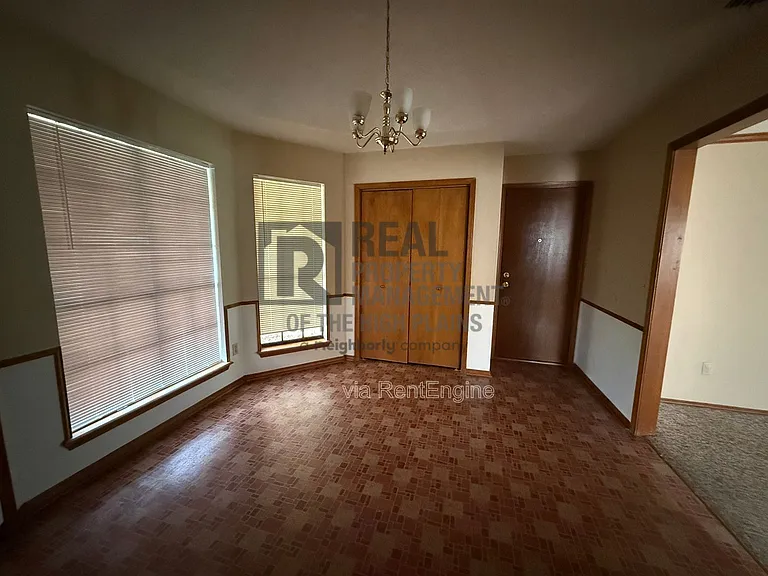 6503 Terryville Dr — Photo 6