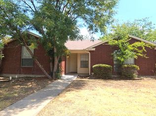 5419 Whisper Glen Dr, Arlington, TX 76017