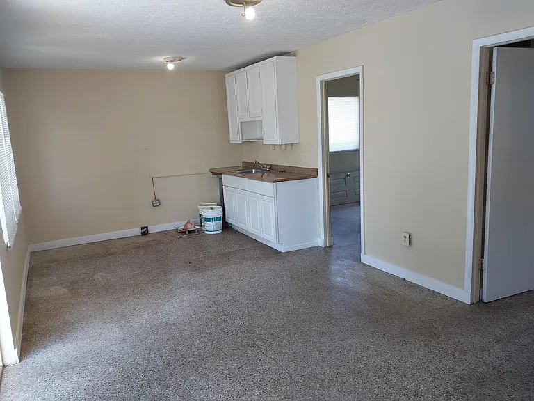 2107 San Marcos Ave — Photo 6