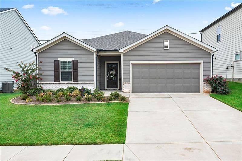 1st image of 207 Meadows Ct