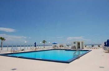 4th image of 4020 Galt Ocean Dr APT 208