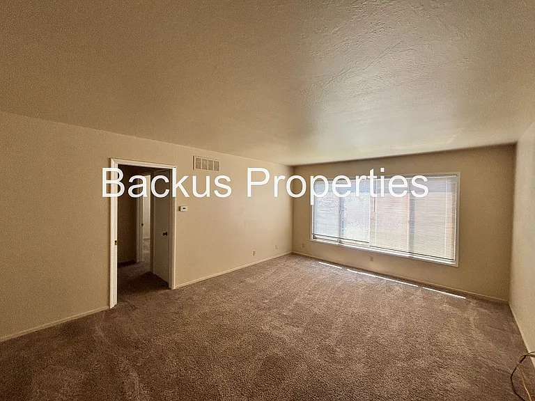 15 San Ramon Cir — Photo 4