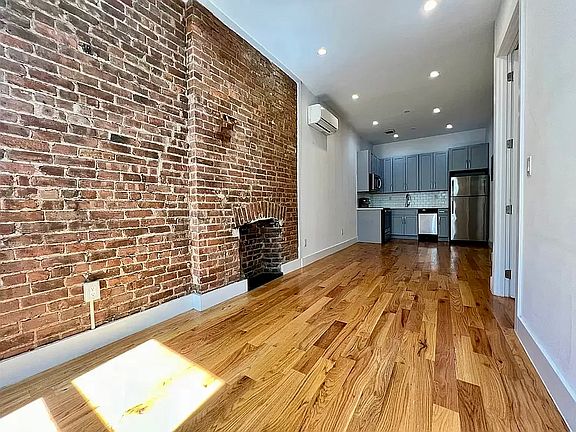 5th image of 28 E 130th St #2R