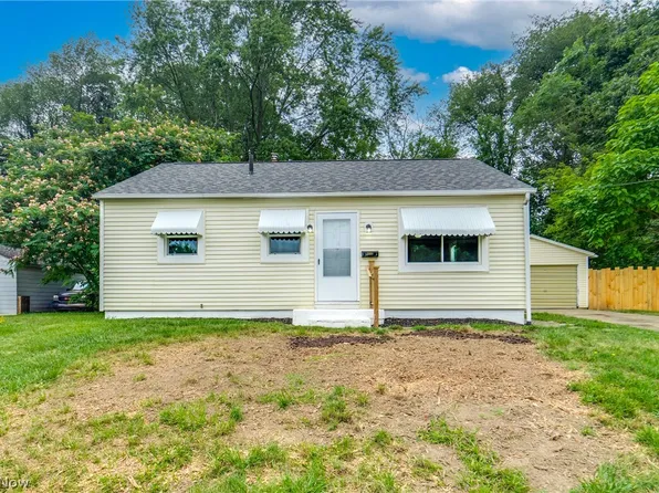 1231 32nd St NW, Canton, OH 44709