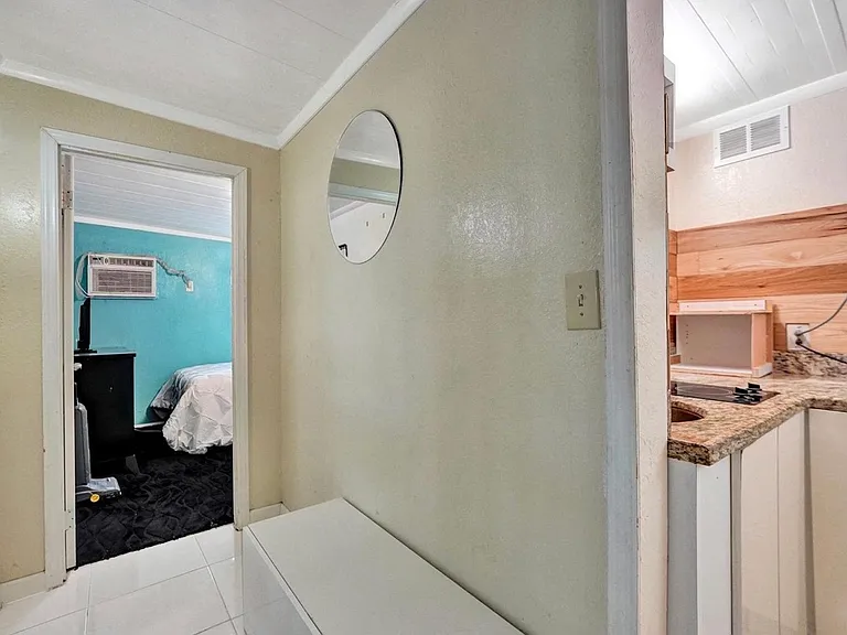 314 SW 76th Ter #3 — Photo 1