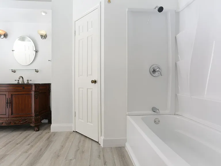 7107 Grassy Trl — Photo 14
