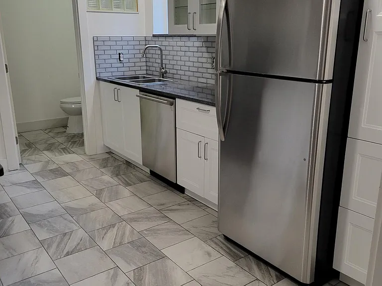 3272 SE Madison St — Photo 5
