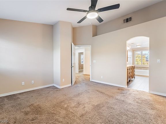 4th image of 109 Broken Rock Dr