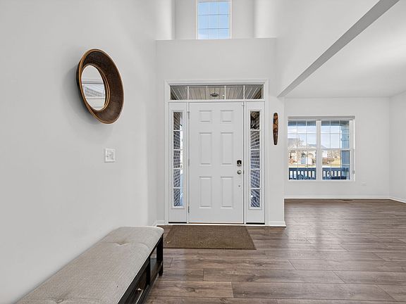 5th image of 26315 W Elizabeth Ct