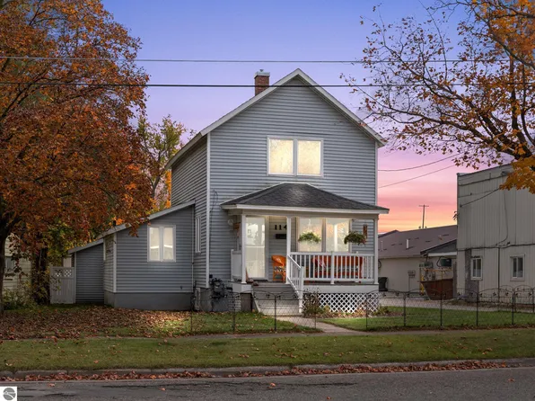 114 Powers St, Cadillac, MI 49601