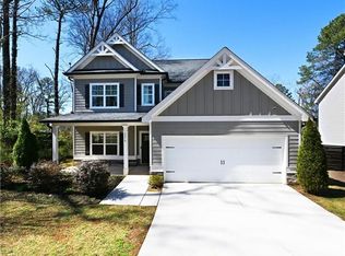 2076 Greenridge Rd SE, Smyrna, GA 30080