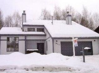 811 Lighthouse Dr, Anchorage, AK 99515