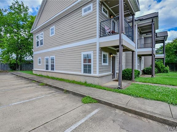 3rd image of 502 16th St APT 4