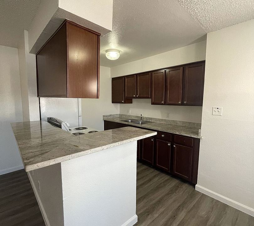 1st image of 489 Calcaterra Cir APT C
