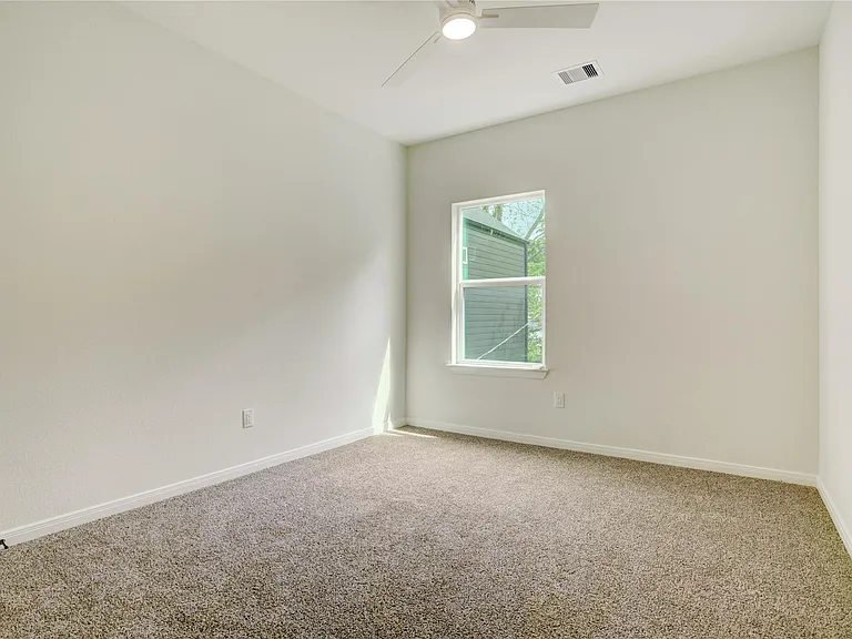 8314 Williamsdell St #A — Photo 16