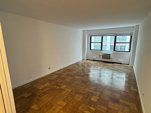 3rd image of 330 E 46th St APT 4A