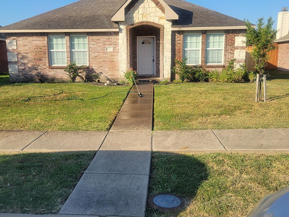 1st image of 2902 Misty Way Dr