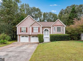 3910 Garrett Springs Dr, Powder Springs, GA 30127
