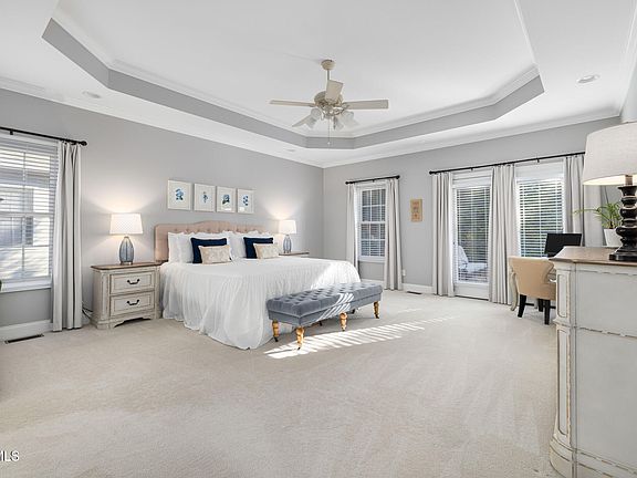4th image of 10 Alta Tree Ct