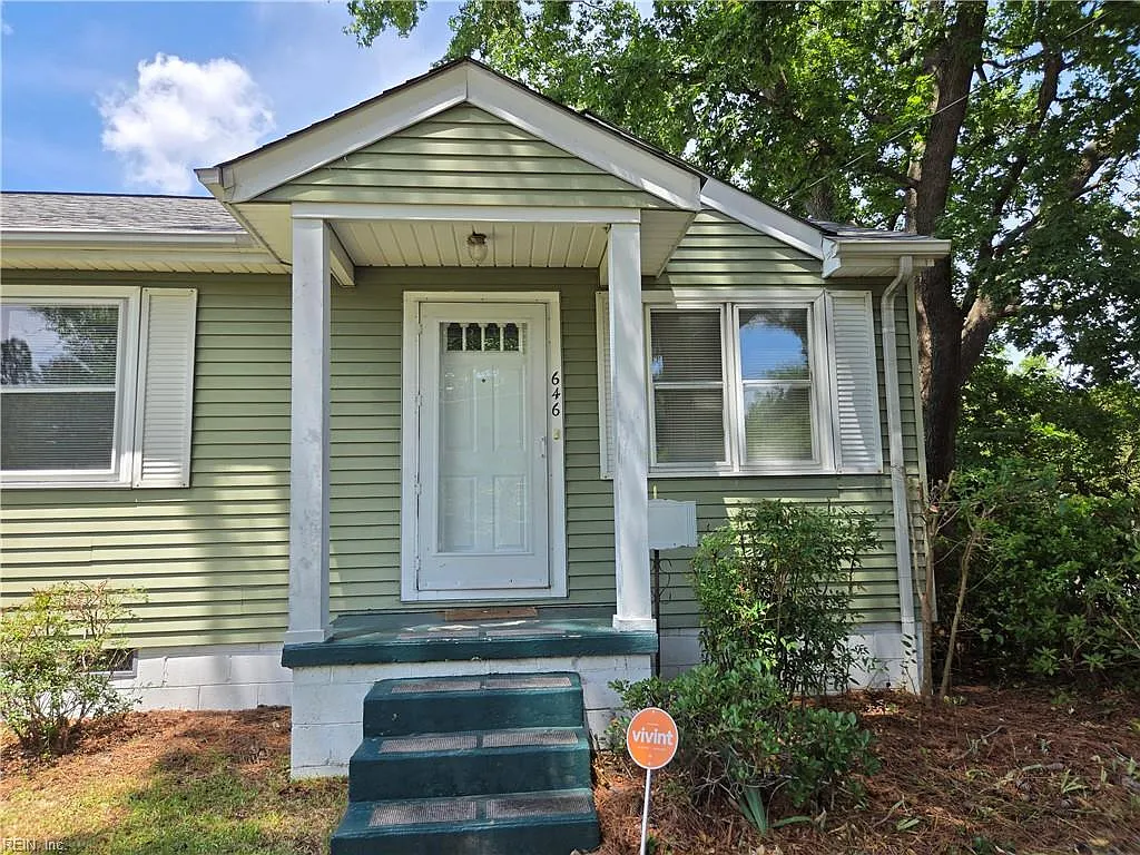 3 bed, 1.0 bath, 1224 sqft, $1,600 — Photo 3