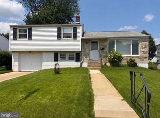 11614 Barlow St, Philadelphia, PA 19116