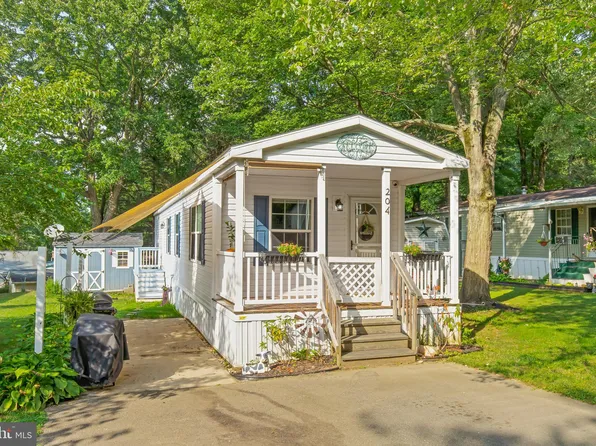 204 Maple Ln, New Providence, PA 17560