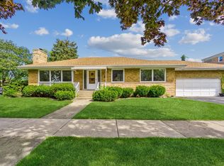 7356 W Carol St, Niles, IL 60714