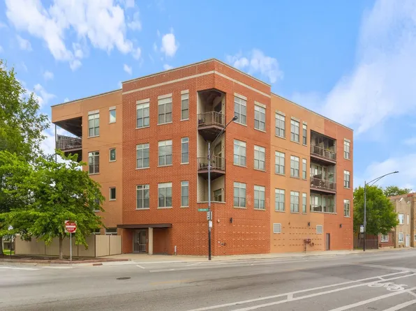 3637 N Spaulding Ave #303, Chicago, IL 60618