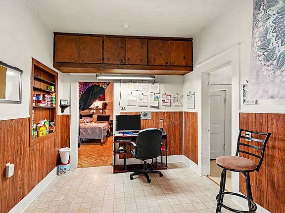3rd image of 506 Woodard Ave
