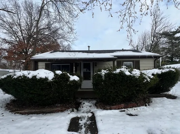 206 Crestwood Ave, Tilton, IL 61833