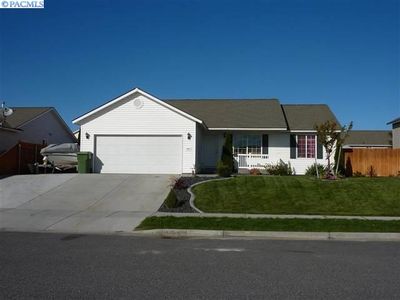 8507 Piccadilly Dr, Pasco, WA, 99301