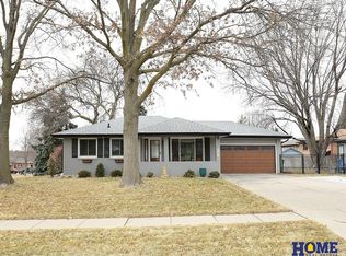 5121 S 74th St, Lincoln, NE 68516